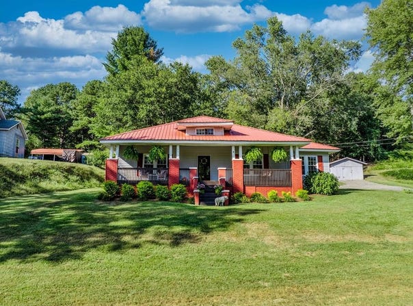 195 Isabella Avenue, COPPERHILL, TN 37317