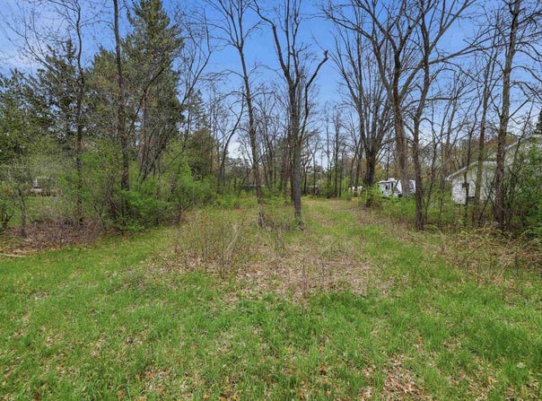GREEN AVENUE, Stevens Point, WI 54481