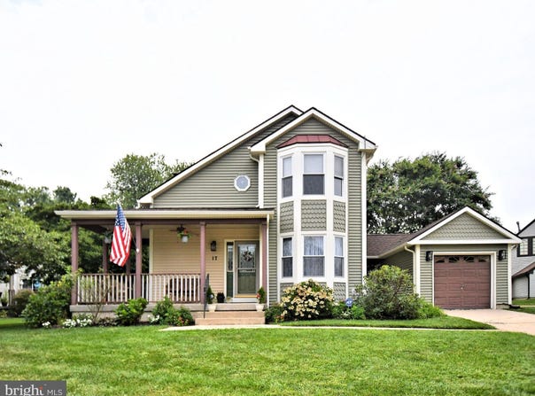 17 APPLE WAY, MARLTON, NJ 08053