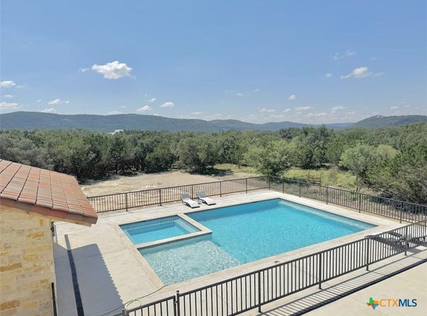 1747 Mountain Valley Drive, Concan, TX 78838