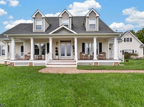 2 Glencree Ln, Clinton Twp., NJ 08833-4372
