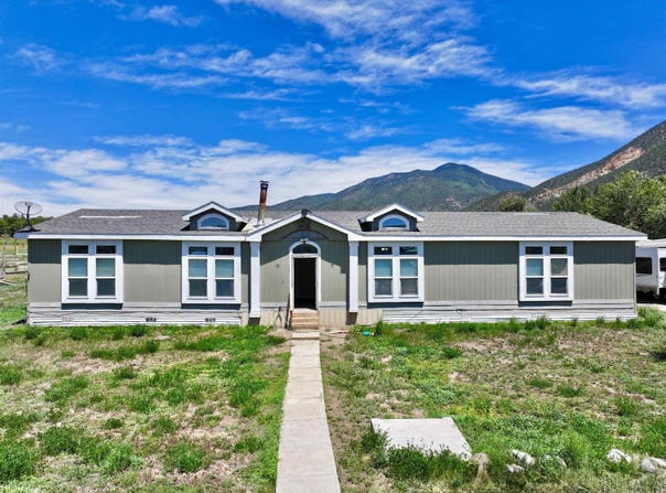 93a Cabresto Road, Questa, NM 87559