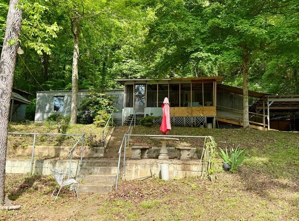 1105 Mockingbird Dr., Ragland, AL 35131