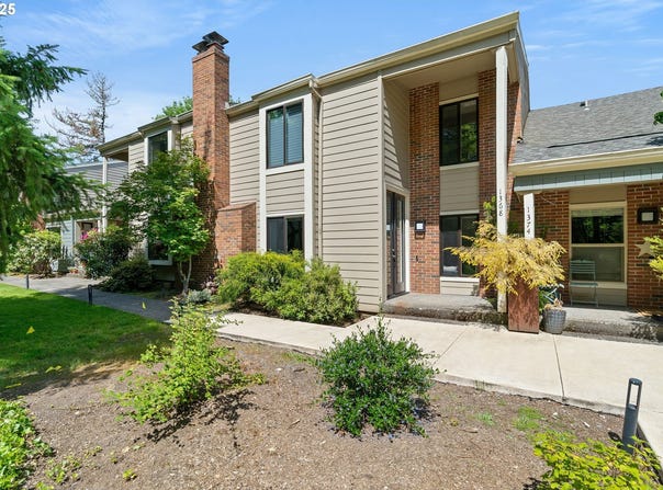 1368 BOCA RATAN DR, Lake Oswego, OR 97034