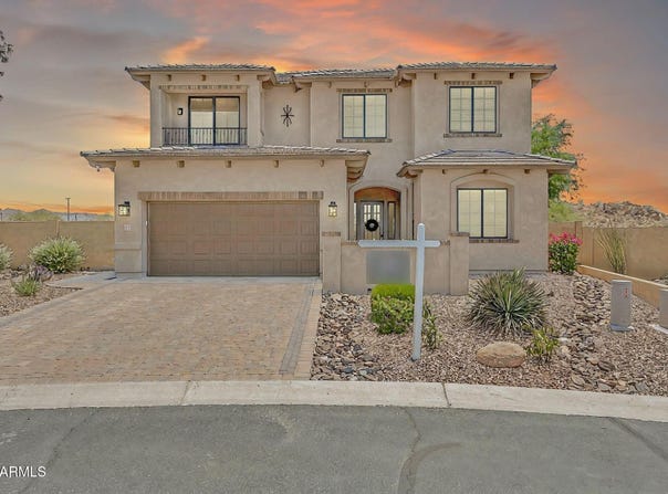 9017 E June Circle, Mesa, AZ 85207