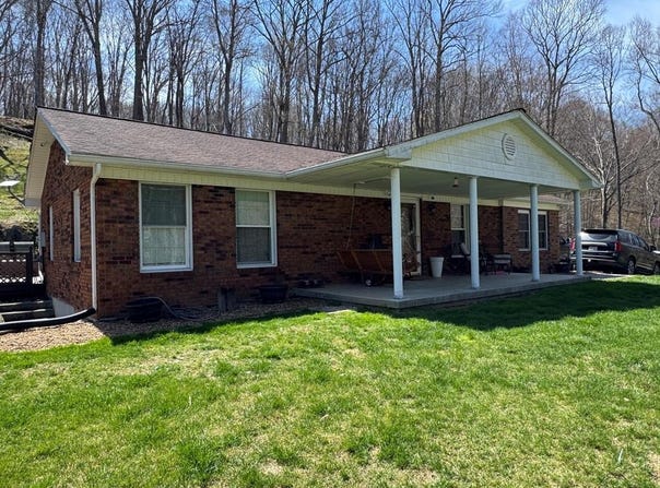 113 Neon Road, FALLS MILLS, VA 24613