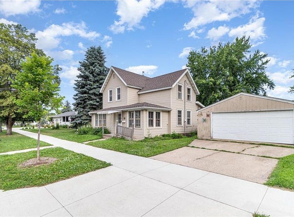 316 E Main Street, Belle Plaine, MN 56011