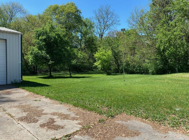 460 Bond Avenue, Valparaiso, IN 46385