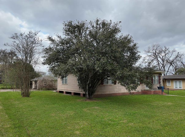 411 Claiborne St, New Roads, LA 70760