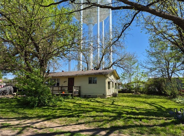 405 W Siloam Place, Siloam Springs, AR 72761