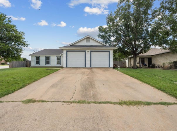 513 TEXAS Ave, Round Rock, TX 78664