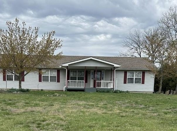 39414 Lonestar Road, Fontana, KS 66026