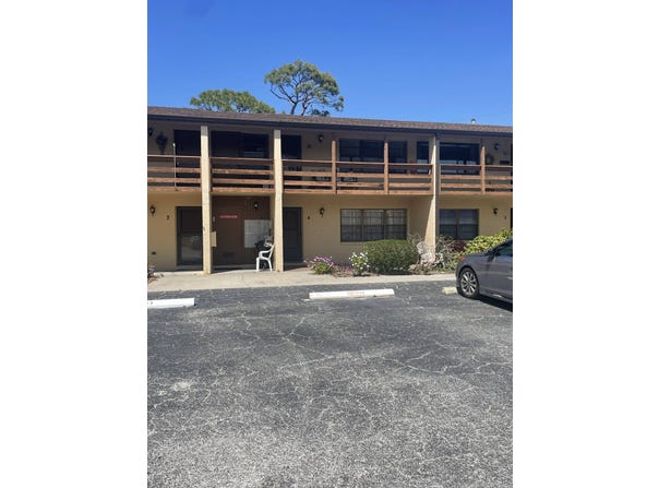 8  Quails Run Blvd, Englewood, FL 34223