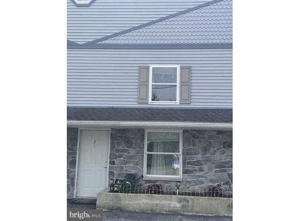 709 HILL ROAD, WERNERSVILLE, PA 19565