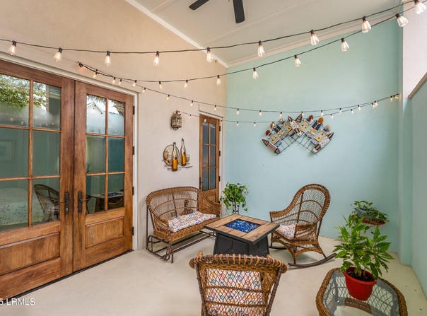 10 Abbey Row, Beaufort, SC 29902