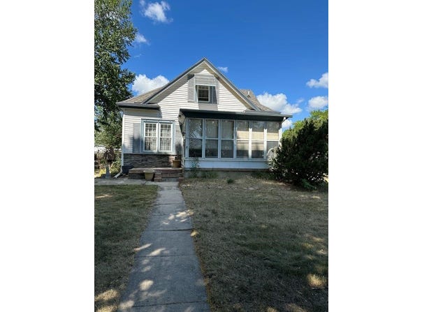917 Pearl, Yankton, SD 57078