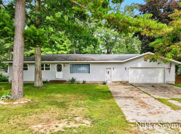 7717 N CAREFREE DRIVE, WHITEHALL, MI 49461