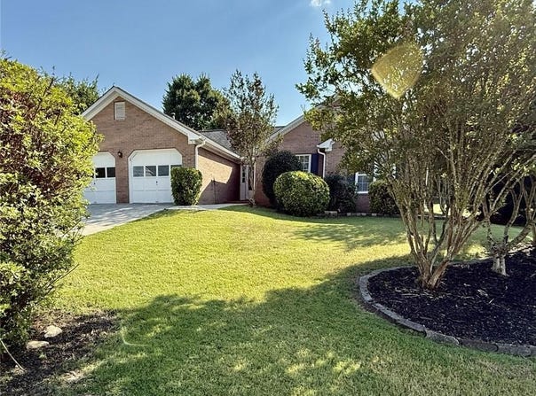 3267 Summit Glen Drive, Loganville, GA 30052