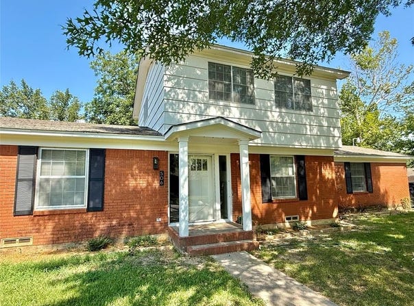 506 Melody Lane, Gainesville, TX 76240