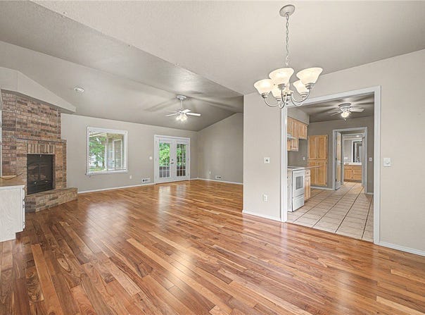 7 Shanklin Drive, Bella Vista, AR 72715