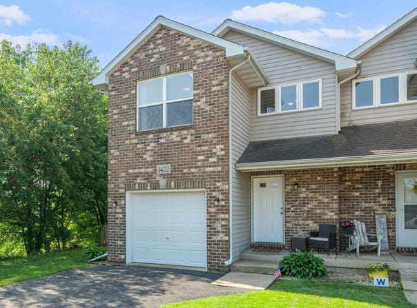 1422 E Arnold Street, Sandwich, IL 60548
