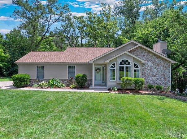 110 Towerwood Drive, O'Fallon, MO 63366
