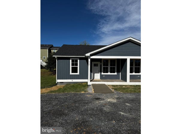 2147 CHARLES TOWN Road, MARTINSBURG, WV 25405