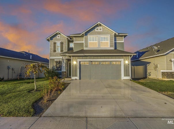 4690 W Silver River St, Meridian, ID 83646-6894