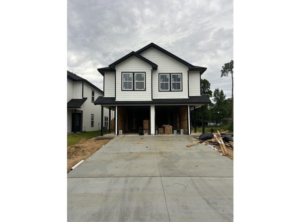 8445 Harvard, Lumberton, TX 77657