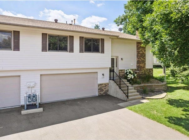 11124 Xavier Court, Bloomington, MN 55437