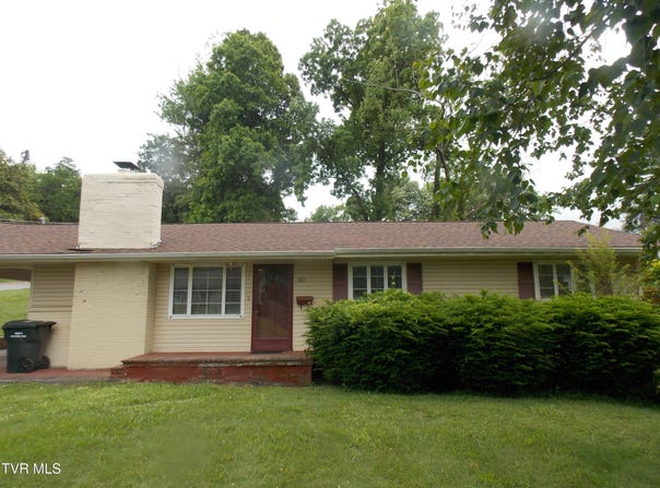 167 Cherry Lane, Bristol, VA 24201