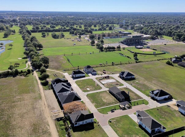 Mockingtrail Lane, Cleveland, MS 38732