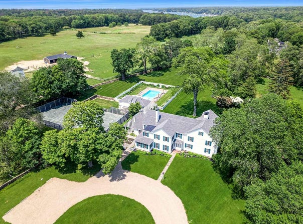 31 Lamberts Cove Road, Vineyard Haven, MA 02568