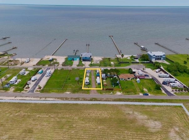 20 COPANO RIDGE RD, ROCKPORT, TX 78382