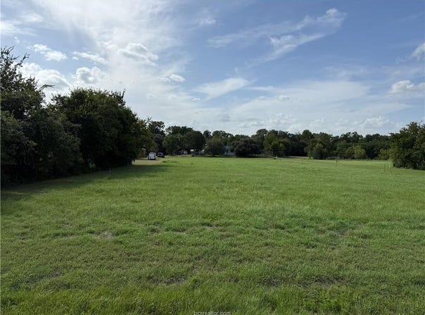 569 County Road 269, Snook, TX 77879