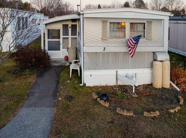 239 Ayer Rd 3rd Street, Littleton, MA 01460
