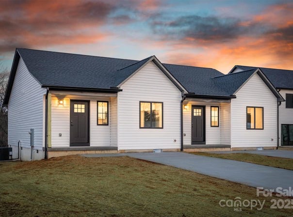 1265/1267 Margaret Street NW, Valdese, NC 28690