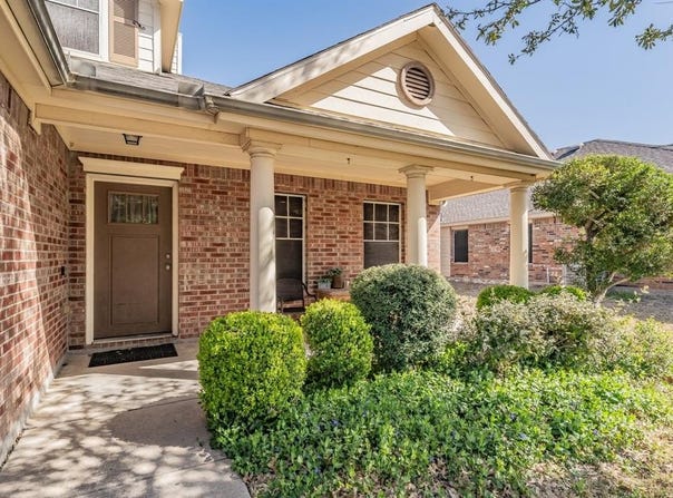 1264 Mountain Peak Drive, Fort Worth, TX 76052