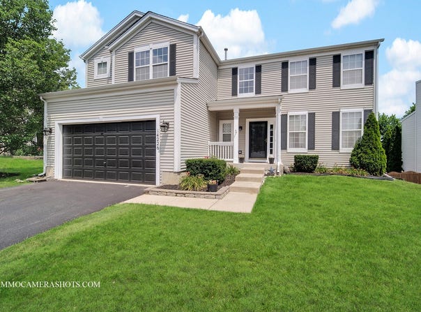 14226 Carriage Station Street, Lockport, IL 60441