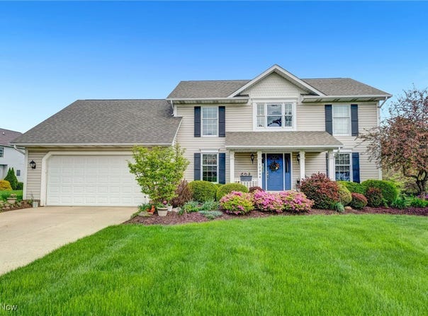 10394 Golden Ridge Drive, Wadsworth, OH 44281