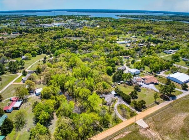 13883 Holiday Park, Kingston, OK 73439