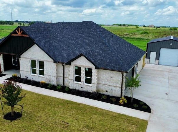 430 Alondrita Street, Leonard, TX 75423