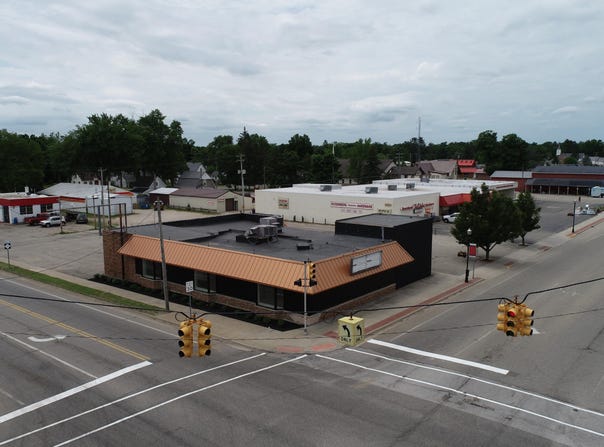 1198 E Wilcox Avenue, White Cloud, MI 49349