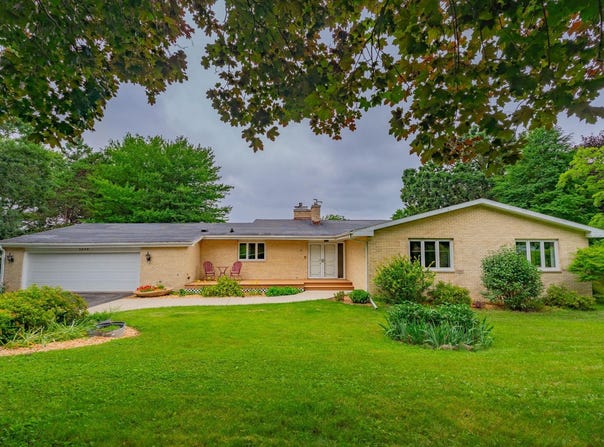 5498 Jan Drive, Fitchburg, WI 53711