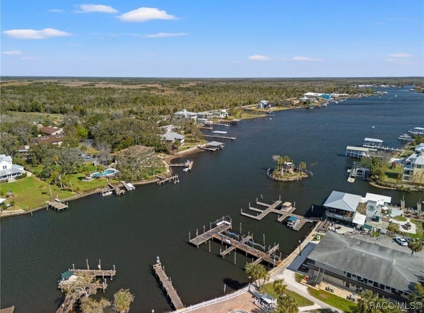 5155 S Gray Pelican Way, Homosassa, FL 34448