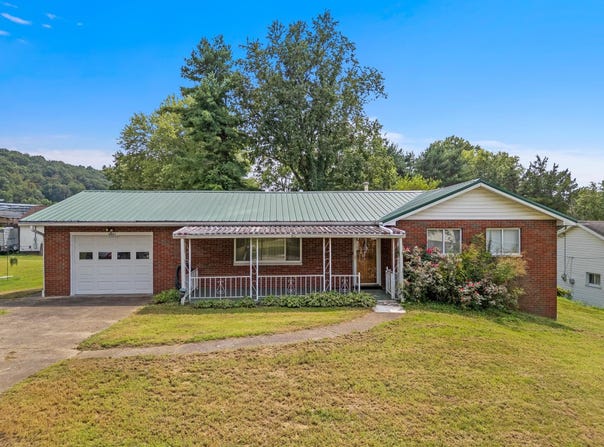 6021 Miller Road, Huntington, WV 25702