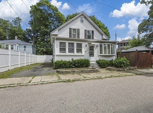24 Perrin St, Attleboro, MA 02703