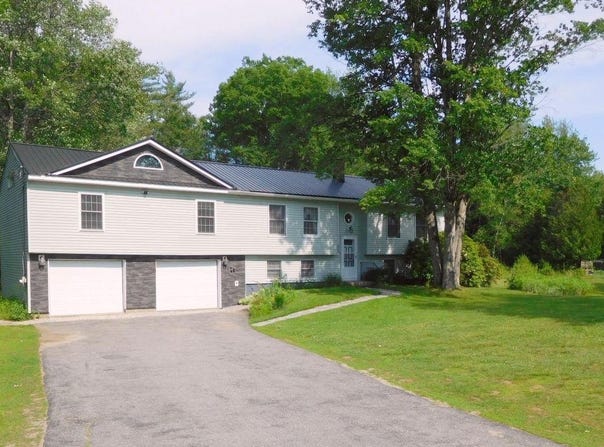 53 Route 106, Leeds, ME 04263