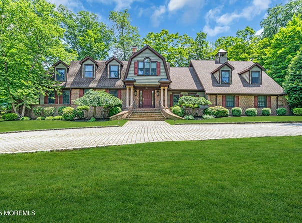 8 Old Dutch Road, Warren, NJ 07059