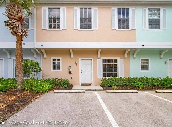 3258 Tamara DR 2, Naples, FL 34109